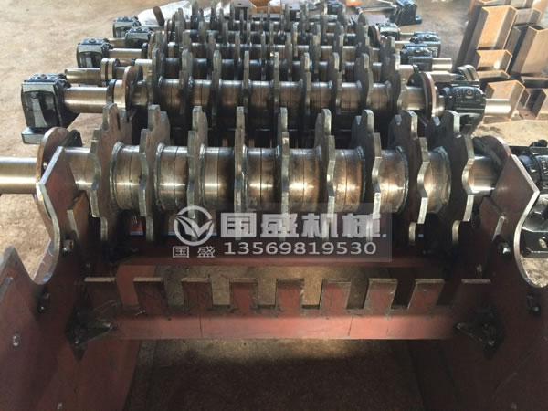 多級連動輥軸篩 多級連動輥軸篩